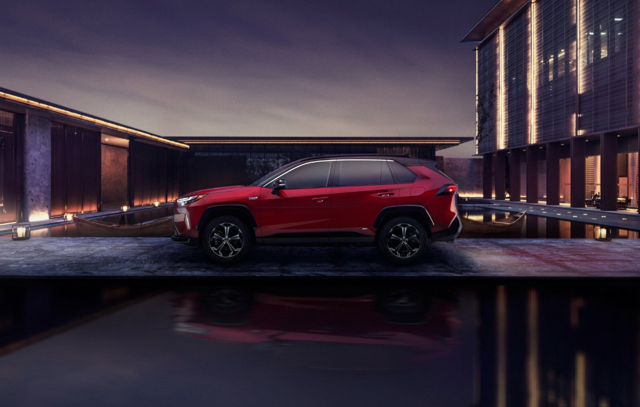 2024 Toyota RAV4 2.jpg