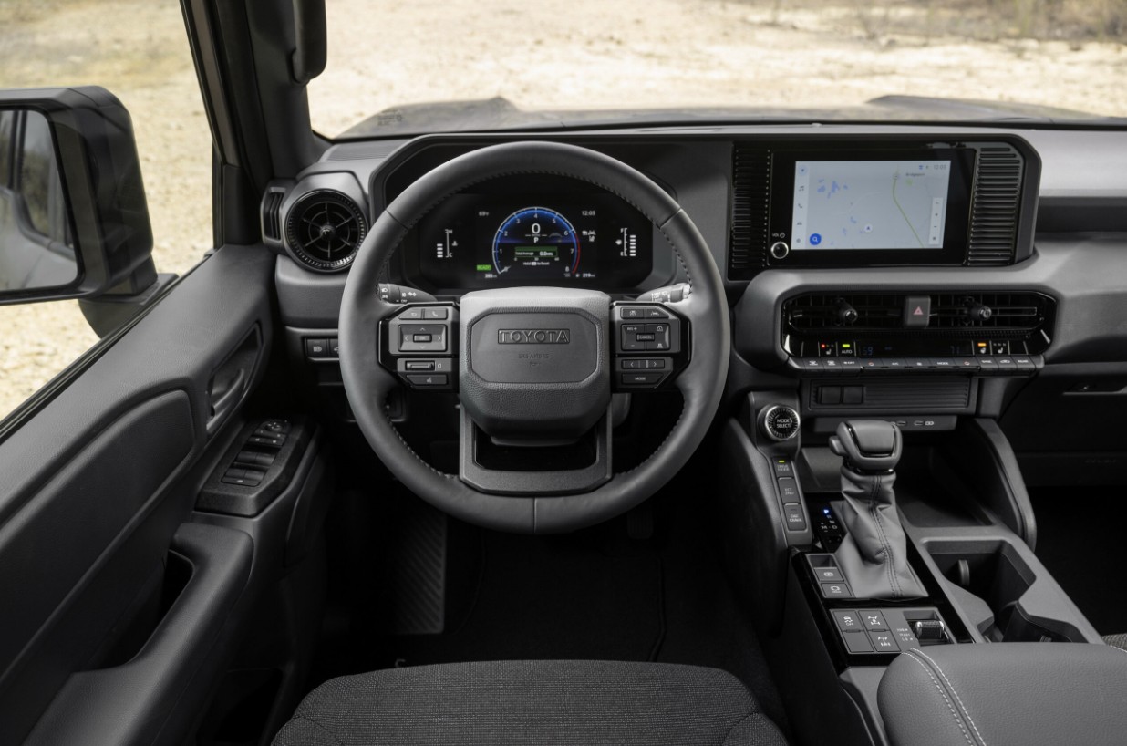 2025_LandCruiser 5.jpg