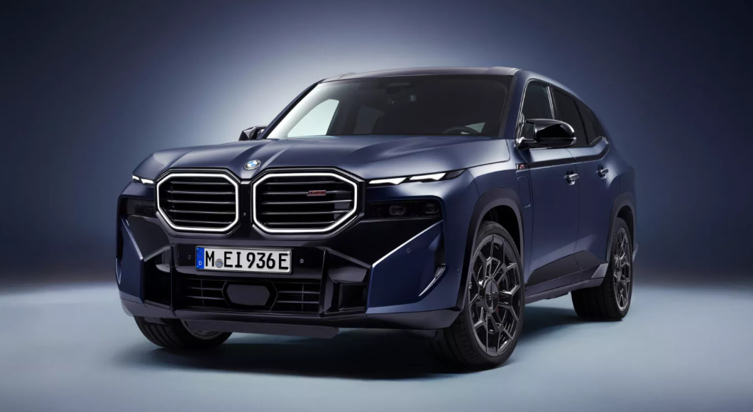 2026-BMW-XM.PNG