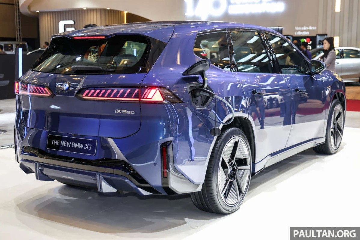 2026-GIIAS-BMW-iX3 2.jpg