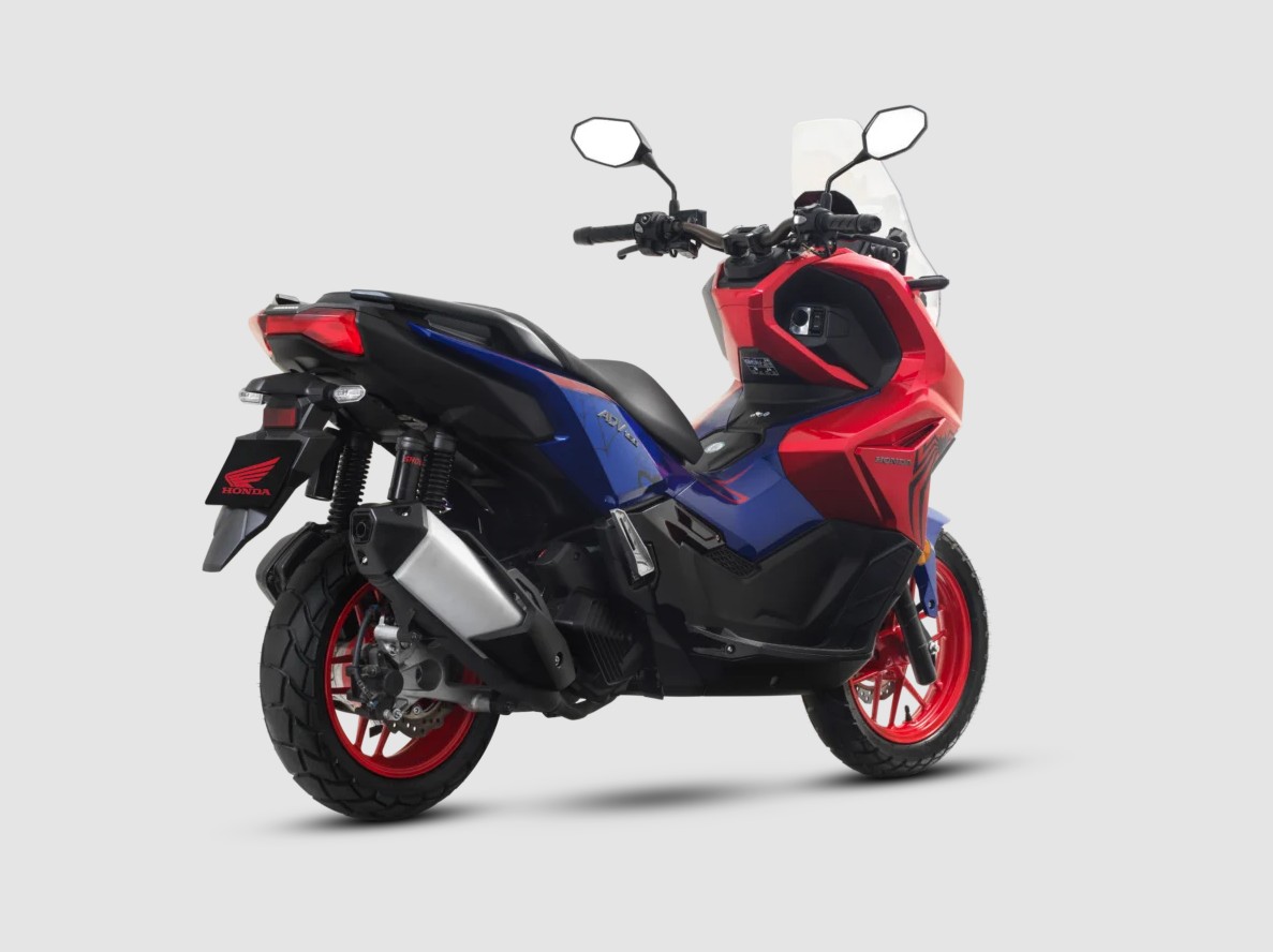 2026-Honda-ADV160-Spiderman-Edition-Malaysia 3.jpg
