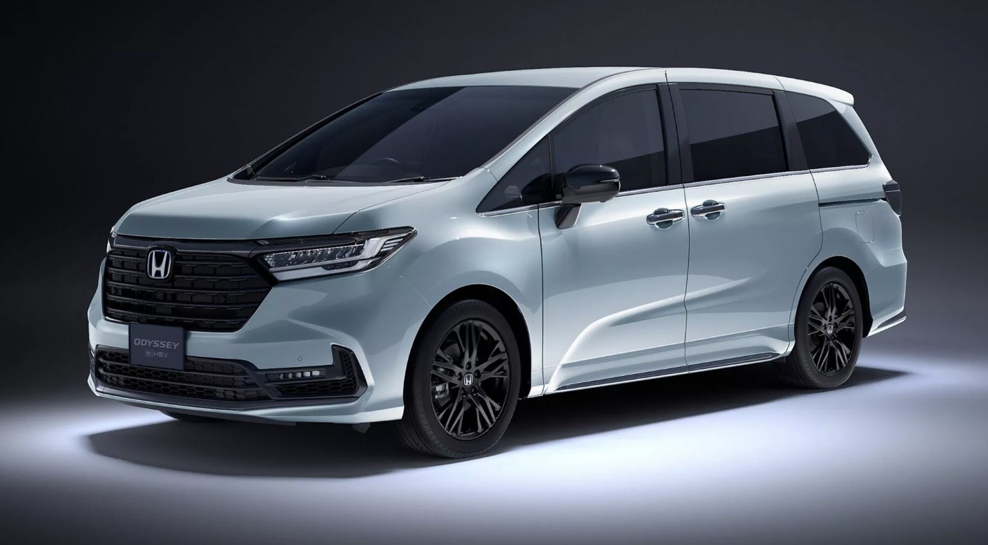 2026-Honda-Odyssey-Japan-1.jpg
