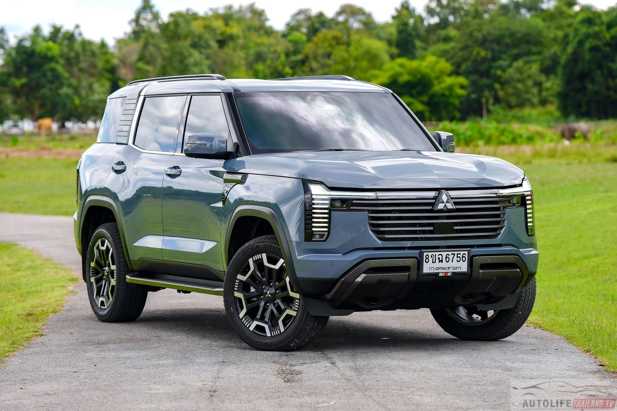 2026 Mitsubishi Pajero.jpg