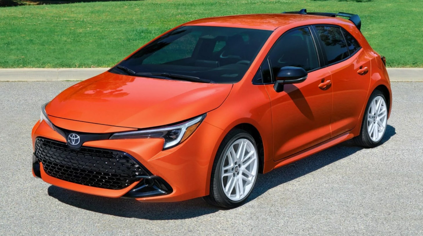 2026-Toyota-Corolla-Hatchback-FX.jpg