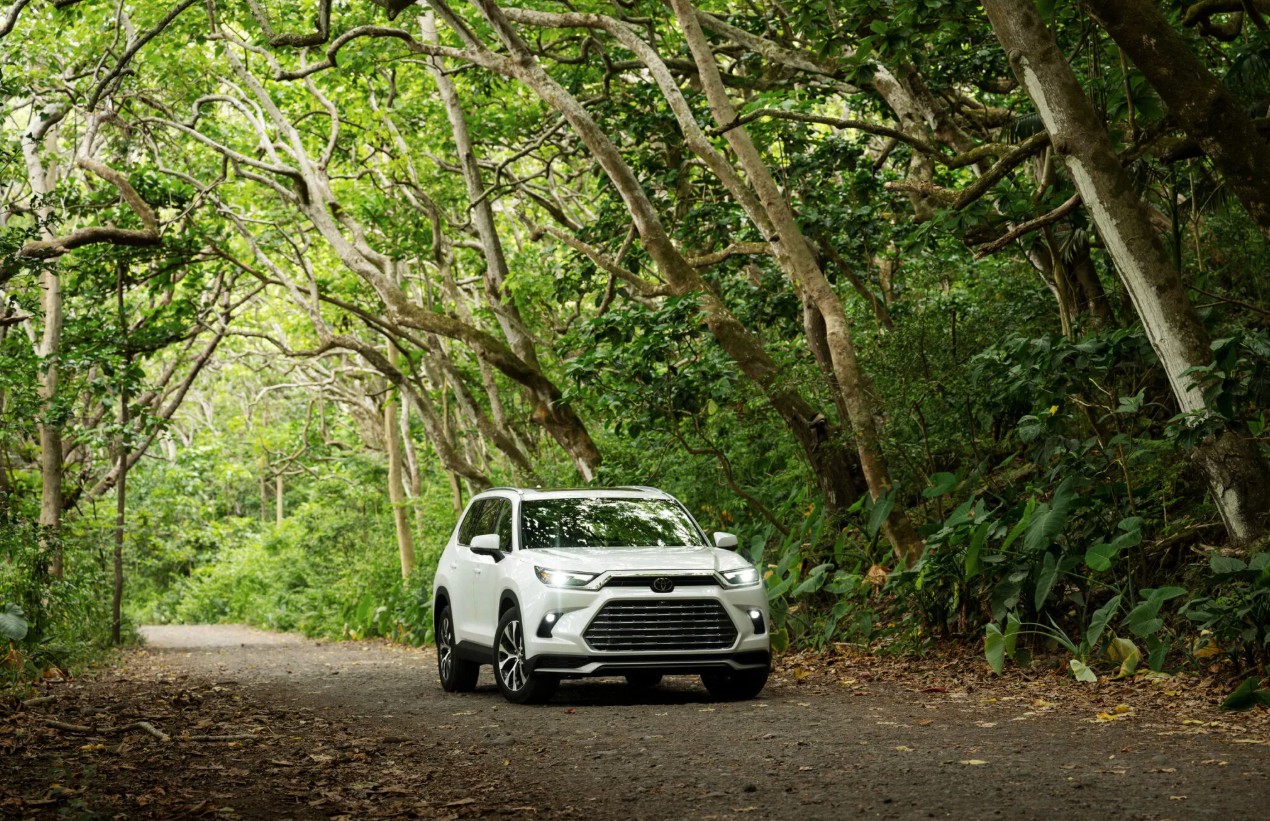 2026-Toyota-Grand-Highlander.jpg