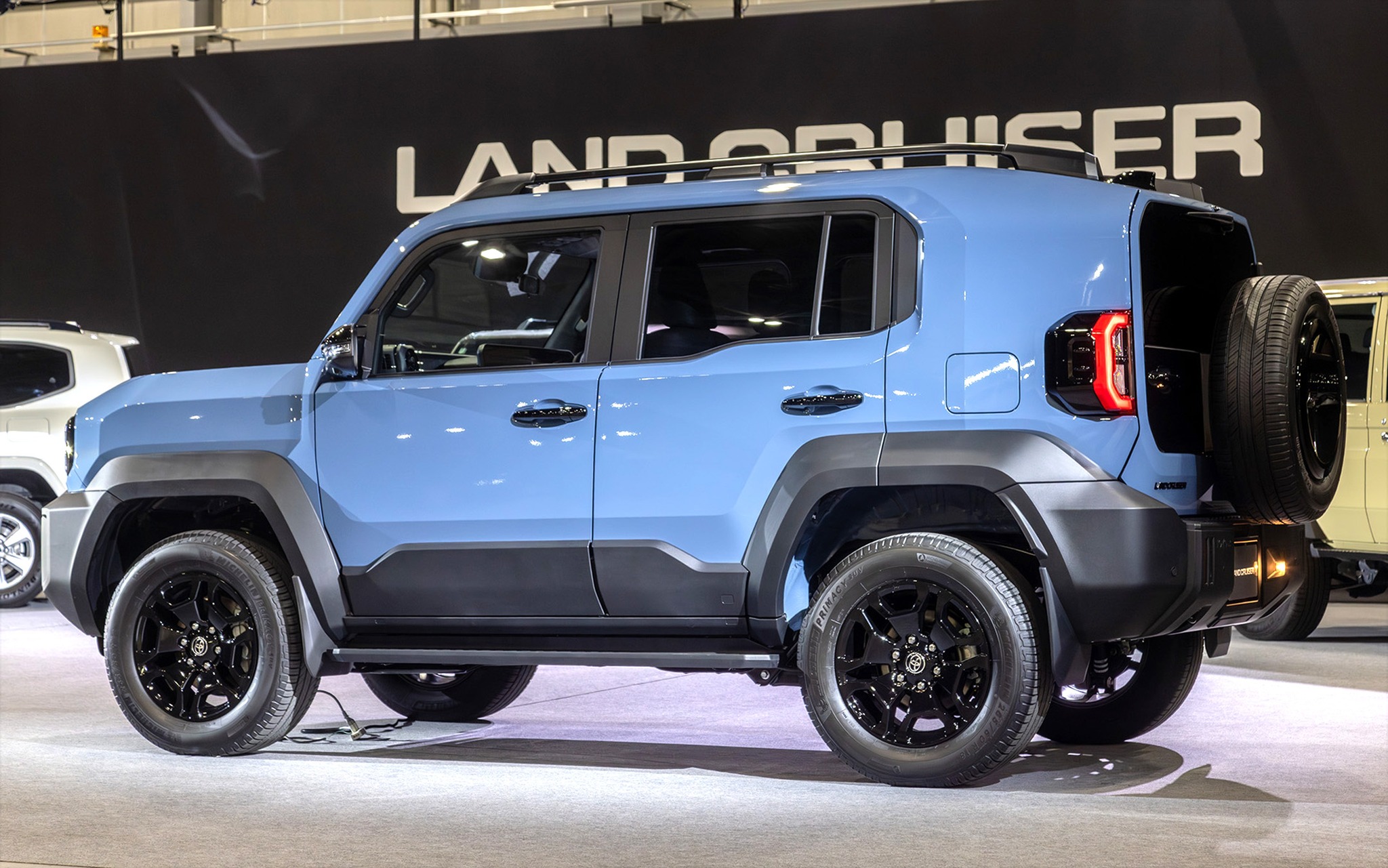 2026 Toyota Land Cruiser FJ 2 (1).jpg