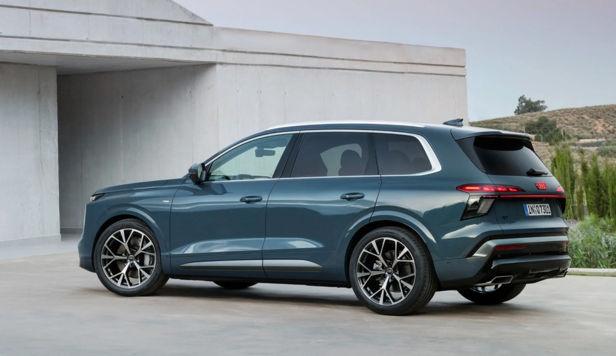 2027-Audi-Q7 4.jpg