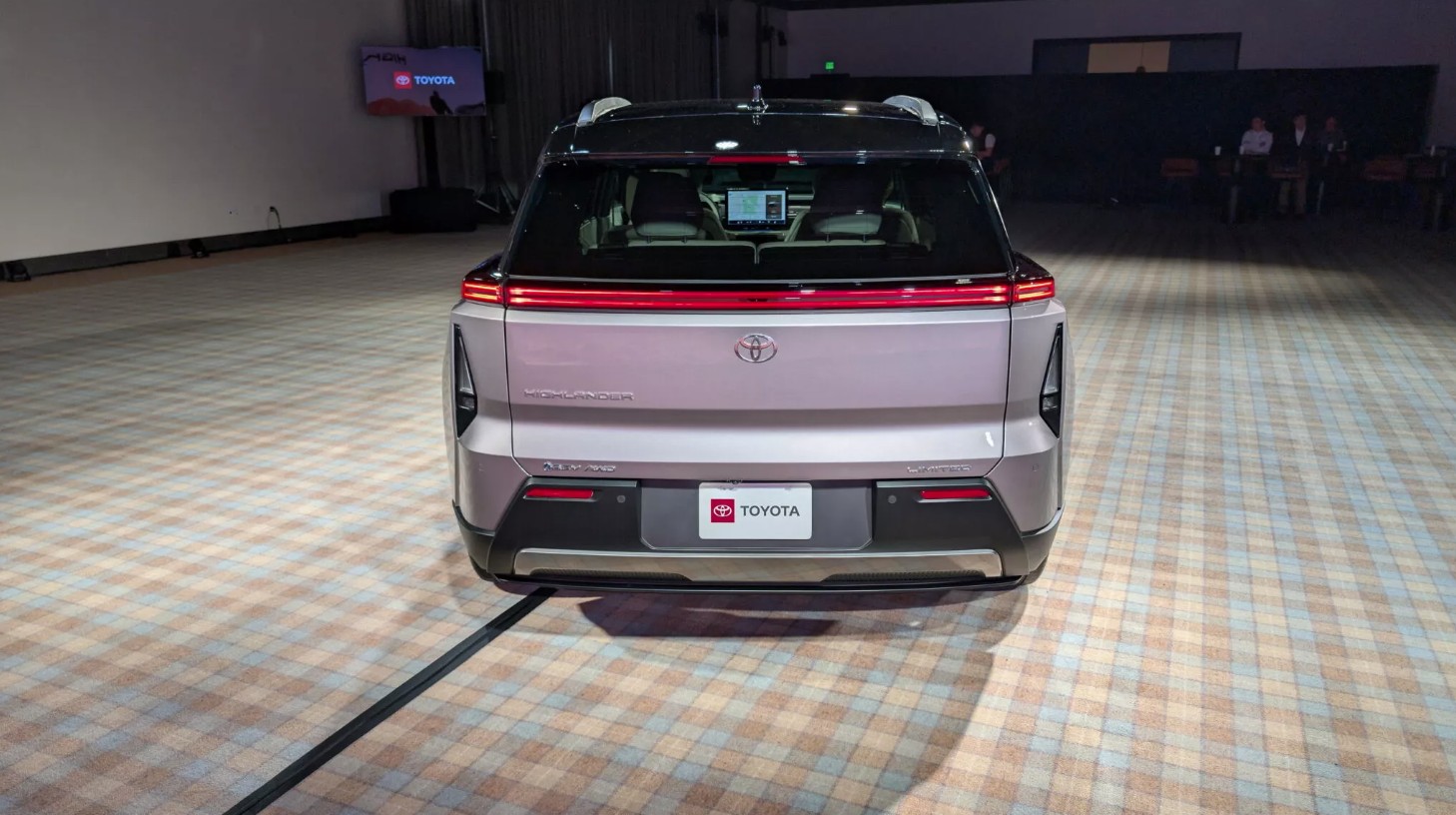 2027-Toyota-Highlander 3.jpg