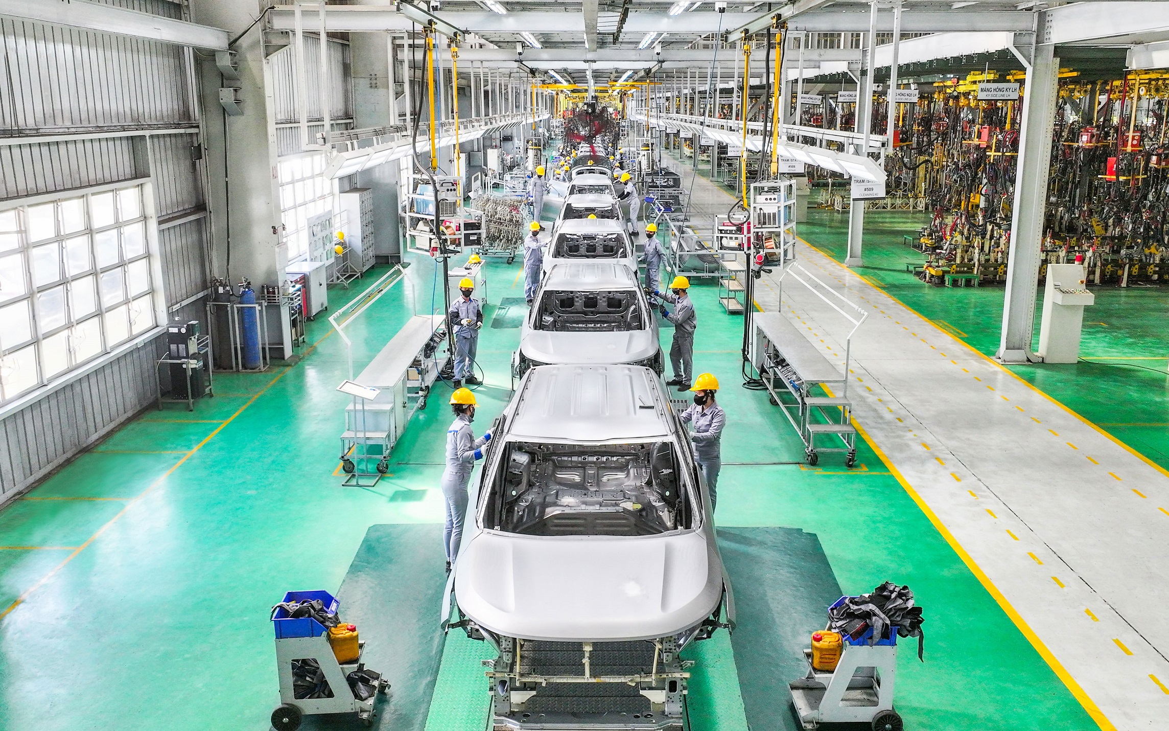 3. Dây chuyền Hàn hoàn thiện Body Kia New Carnival.JPG