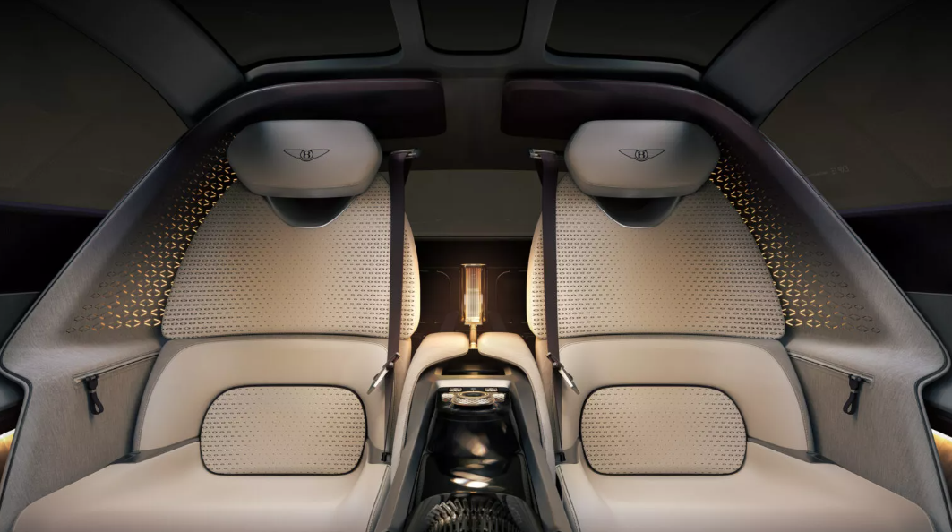 Bentley-EXP-15-Concept 9.PNG