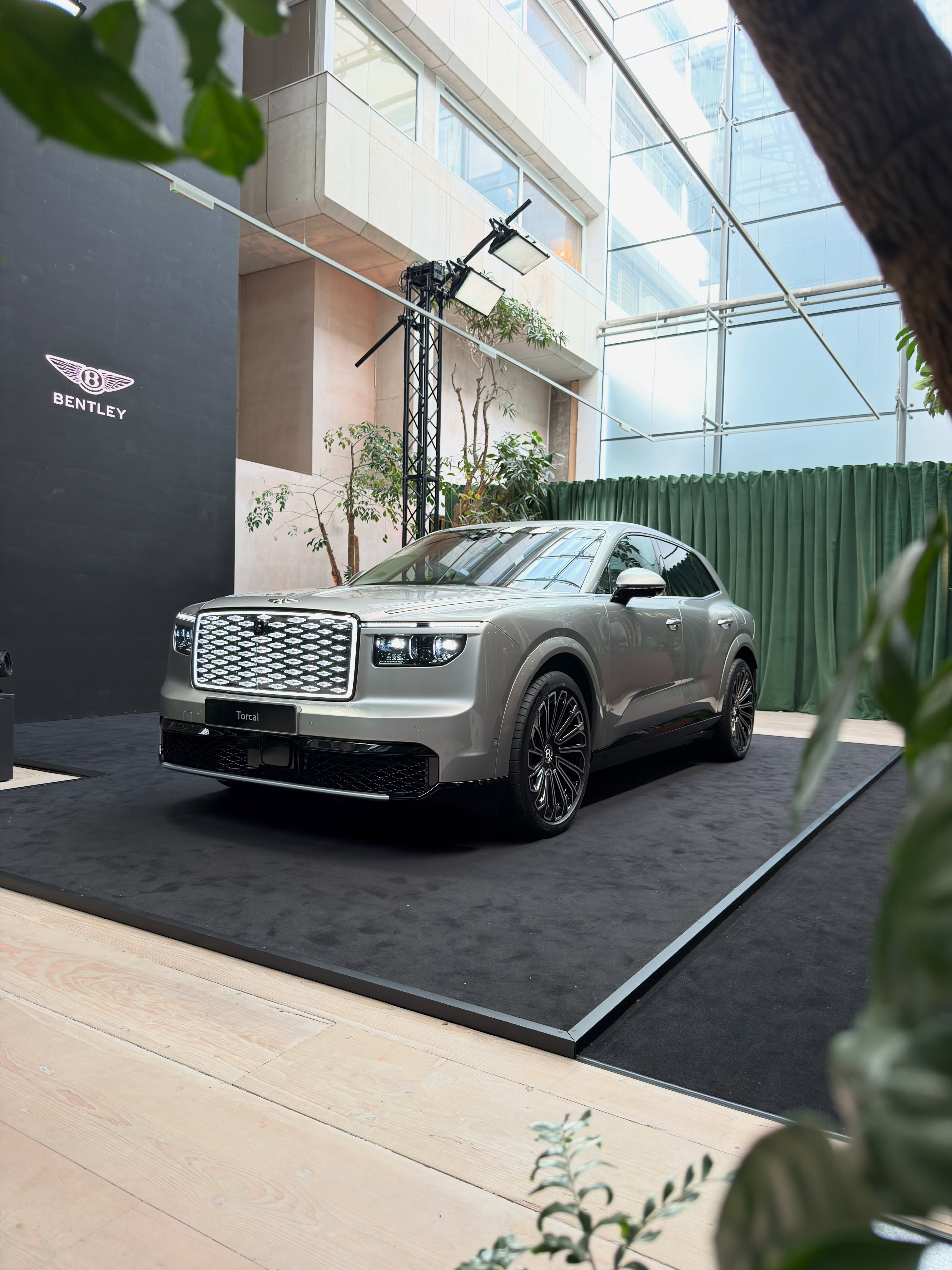 Bentley Torcal -2.jpg