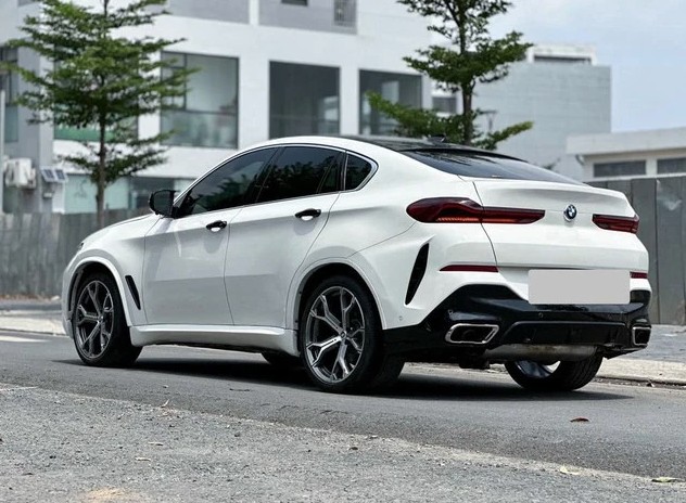 BMW X6 2.jpg