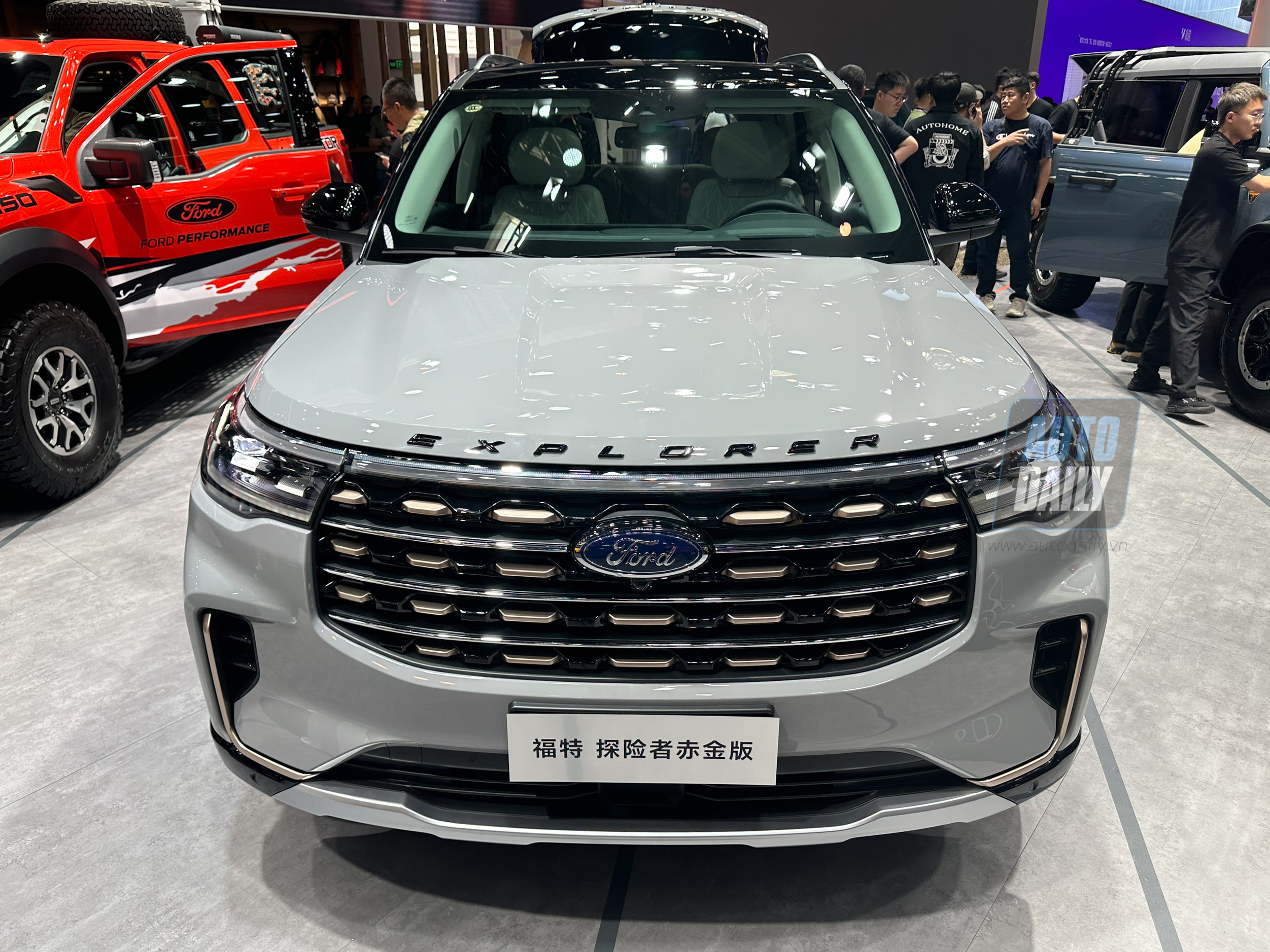 ford-explorer-11.jpg