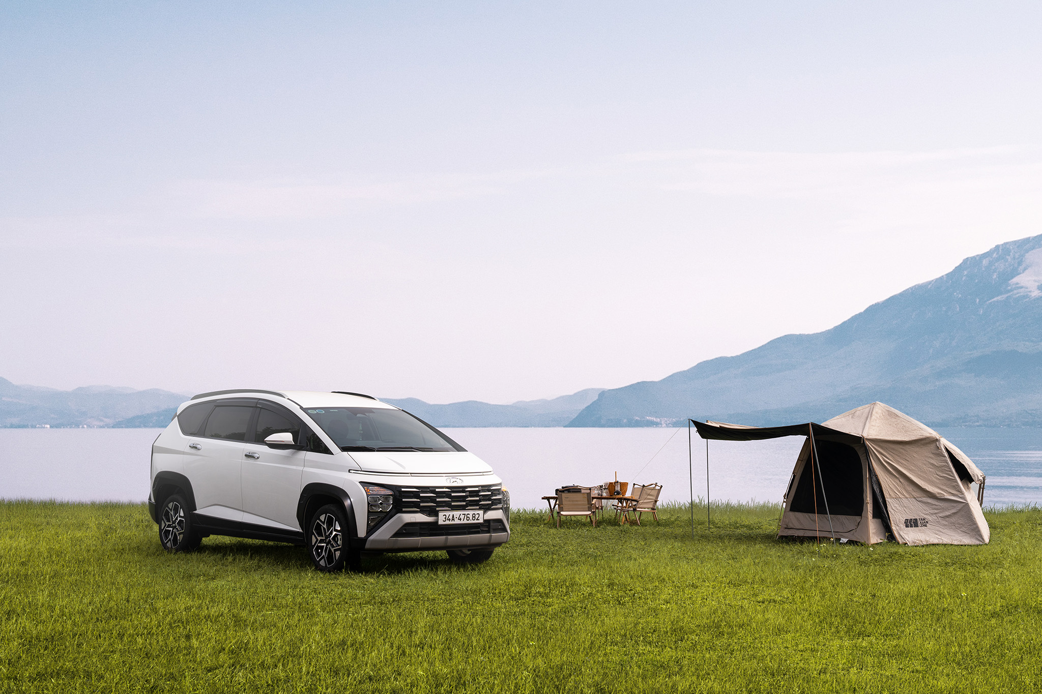 Hyundai Stargazer.jpg