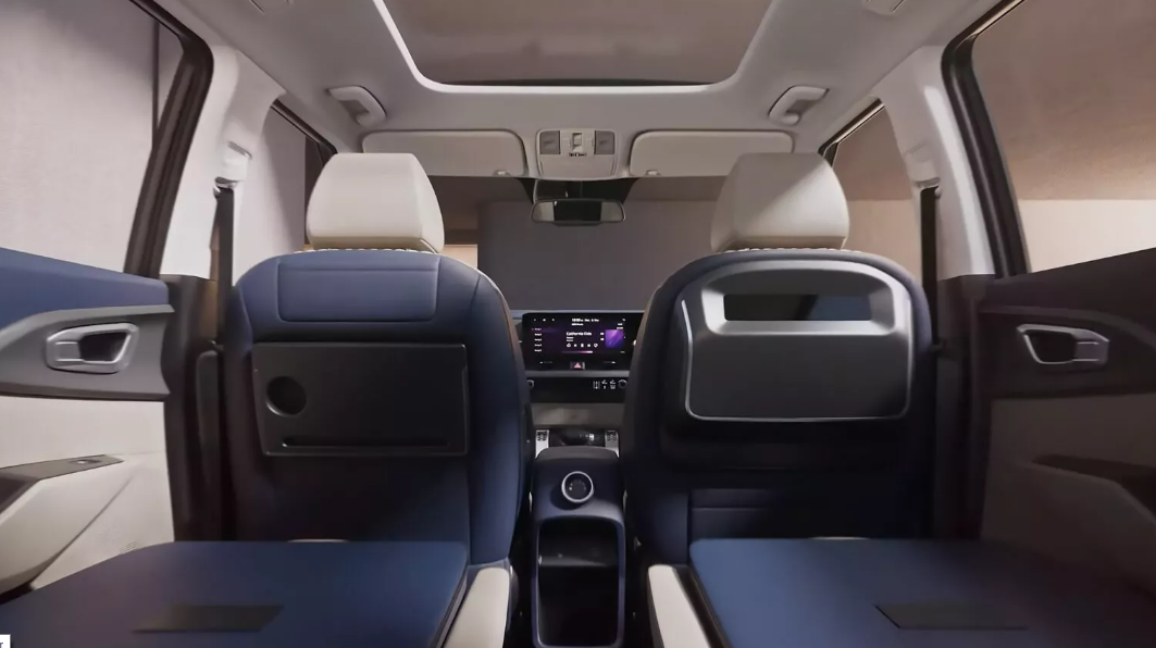 Kia Carens Clavis 6.PNG