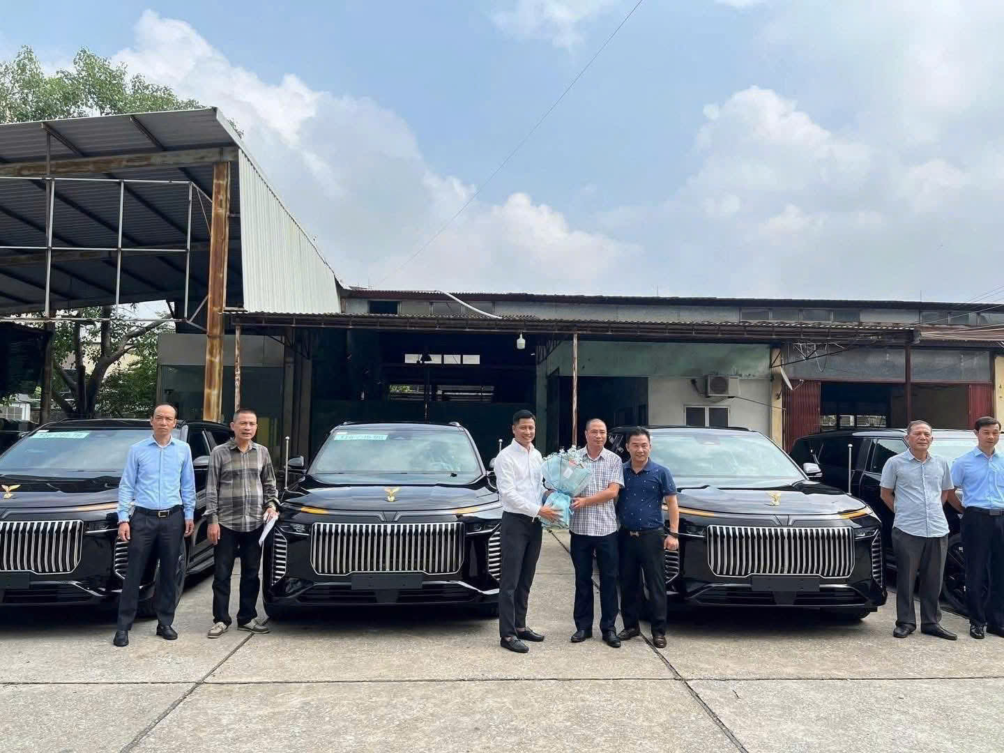 Lạc Hồng 900 LX.jpg