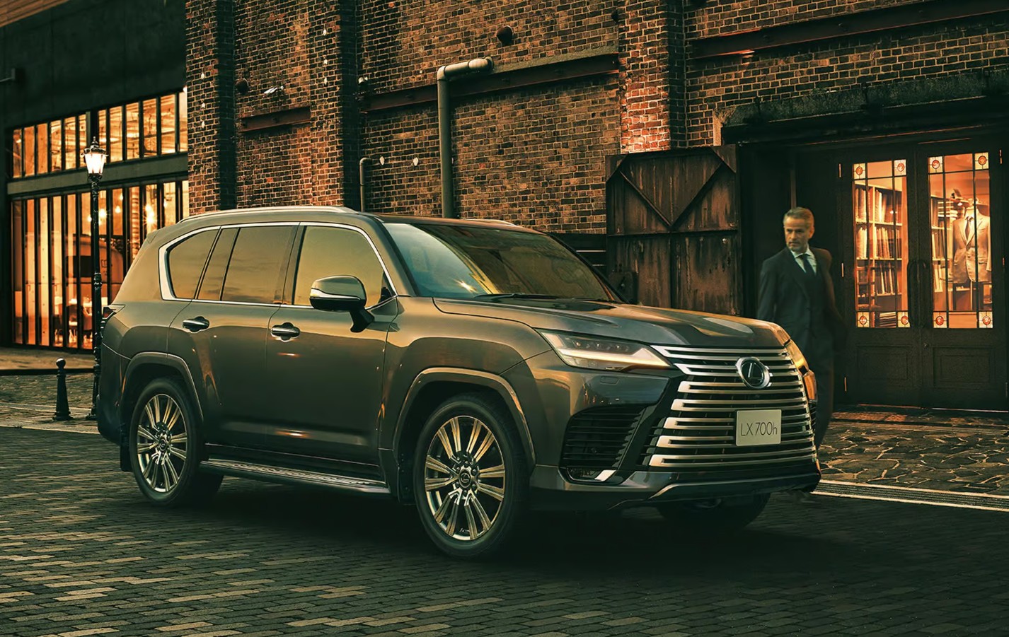 Lexus LX700h 2025.jpg