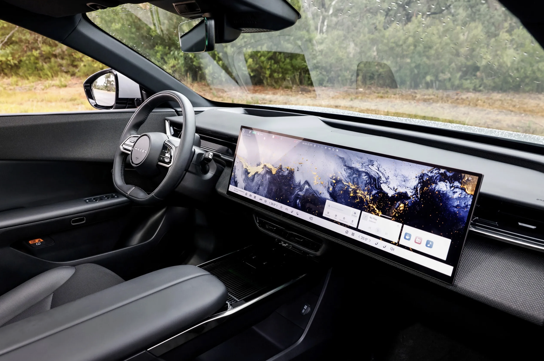 Mazda CX-6e  2026-04-11 lúc 11.16.32.png