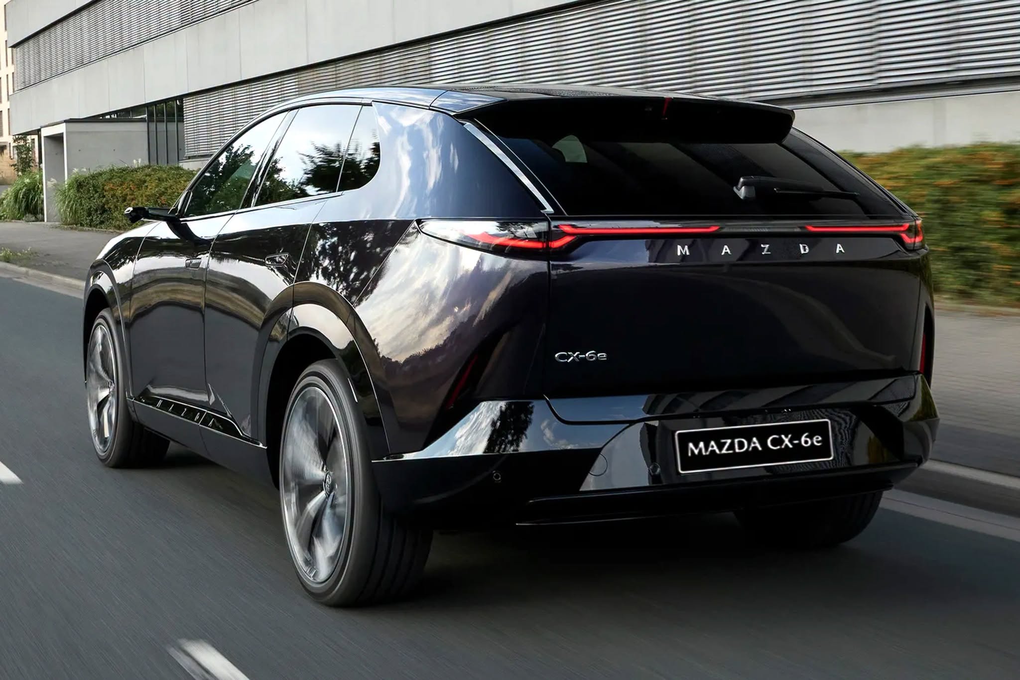Mazda CX-6e -a10.jpg