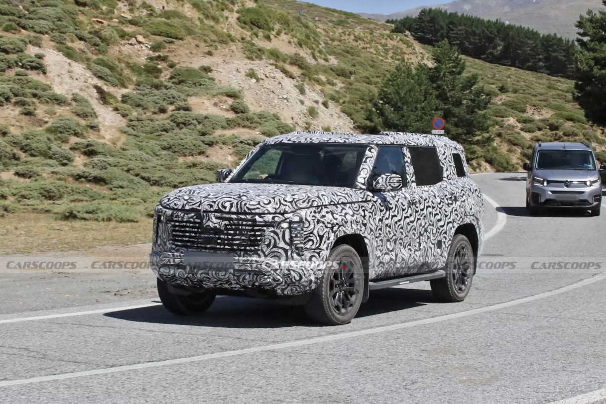 Mitsubishi 2026 2.JPG