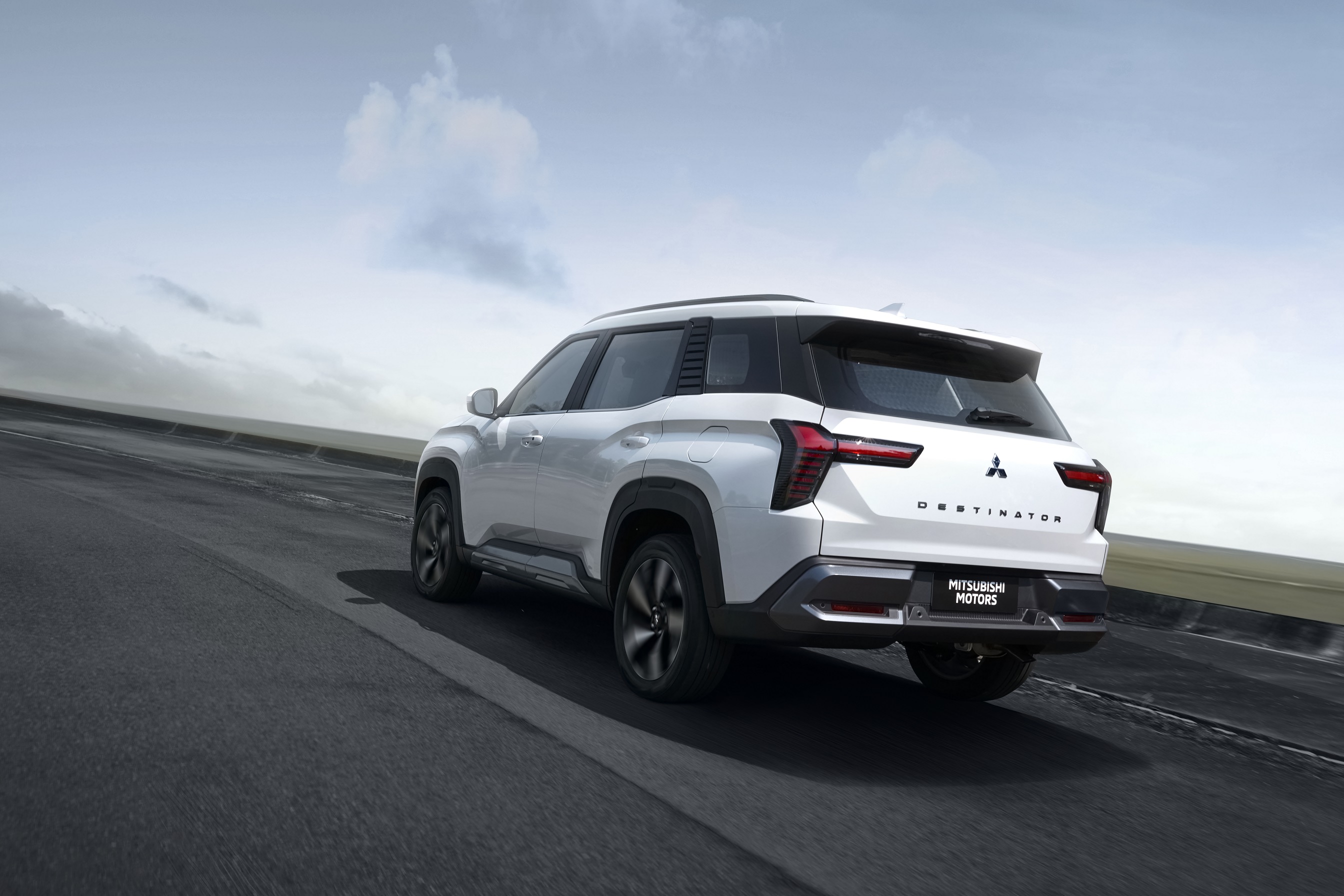 Mitsubishi Destinator  (15).jpg