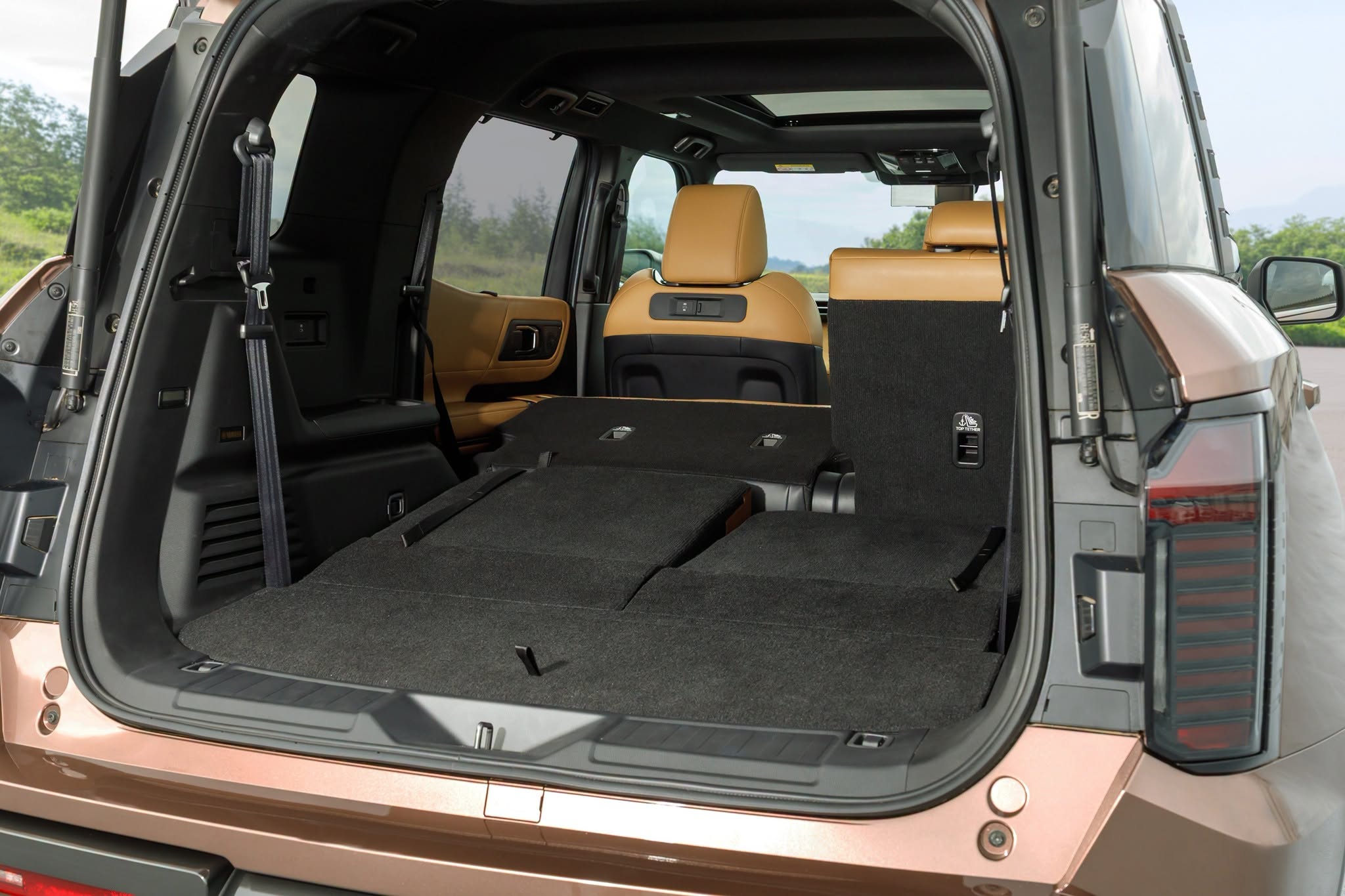 Mitsubishi Pajero  (2).jpg