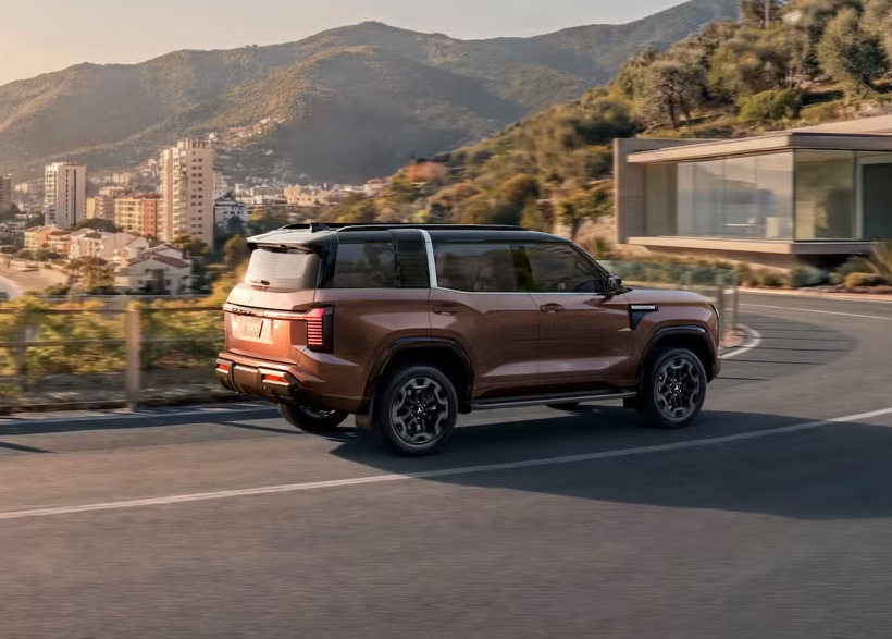 Mitsubishi Pajero 2.png