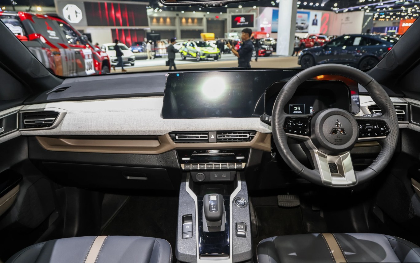 Mitsubishi Xforce HEV 5.jpg