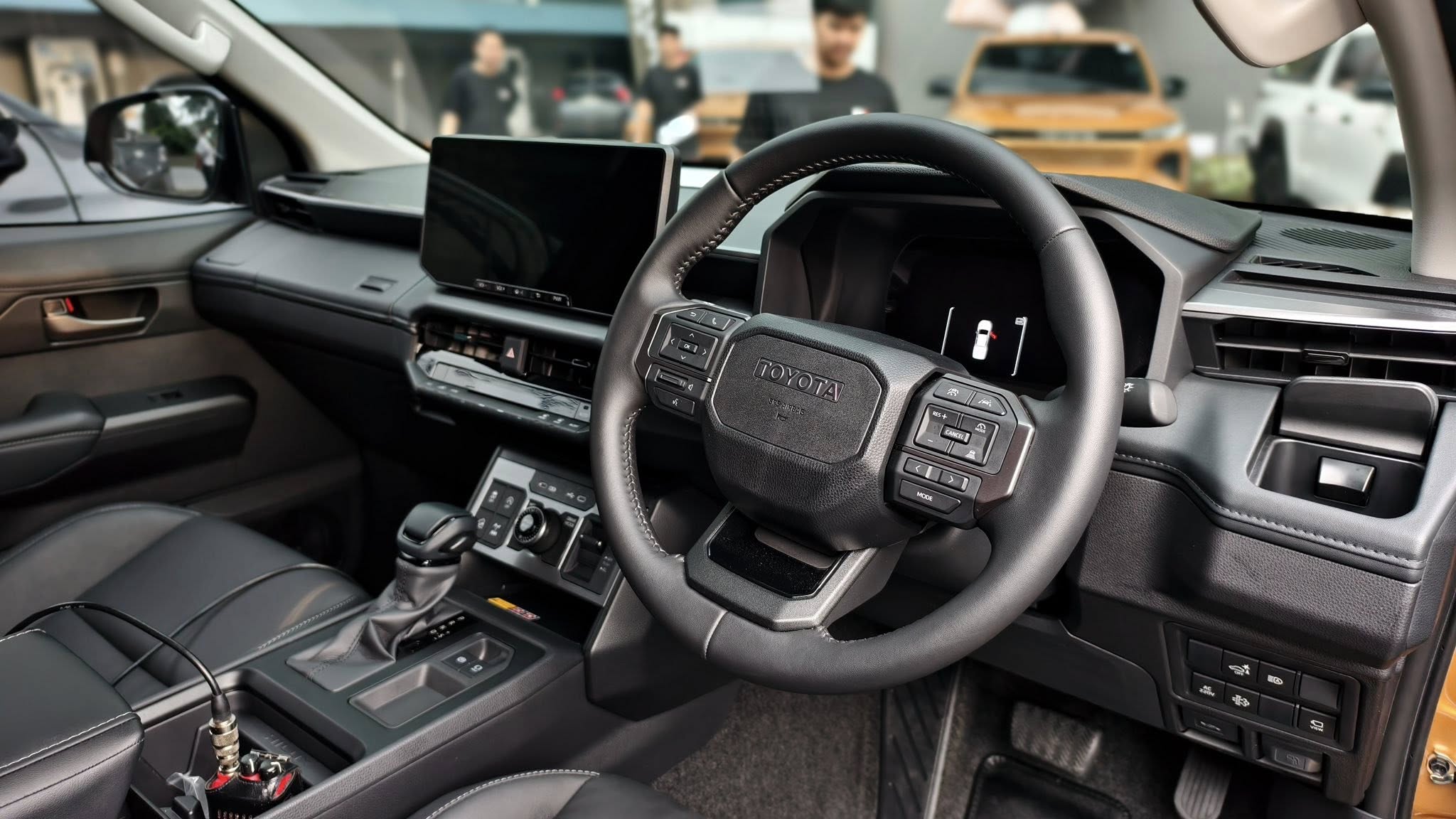 New Toyota Hilux 15.jpg