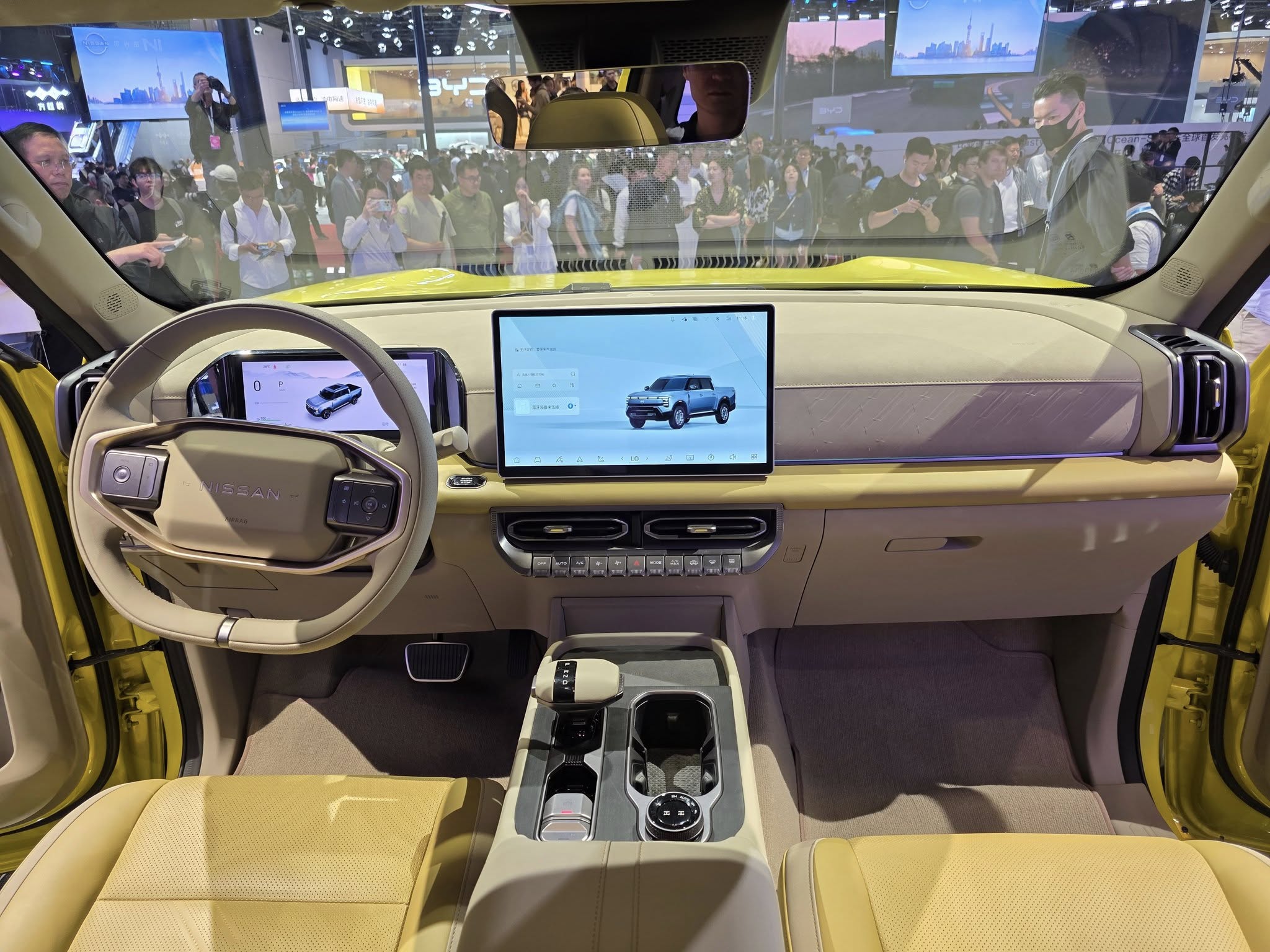 Nissan Frontier PRO PHEV 3.jpg