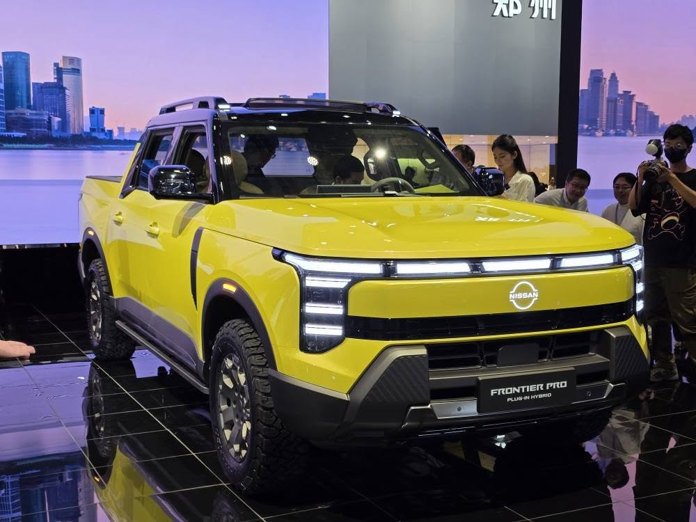 Nissan Frontier PRO PHEV 7.jpg