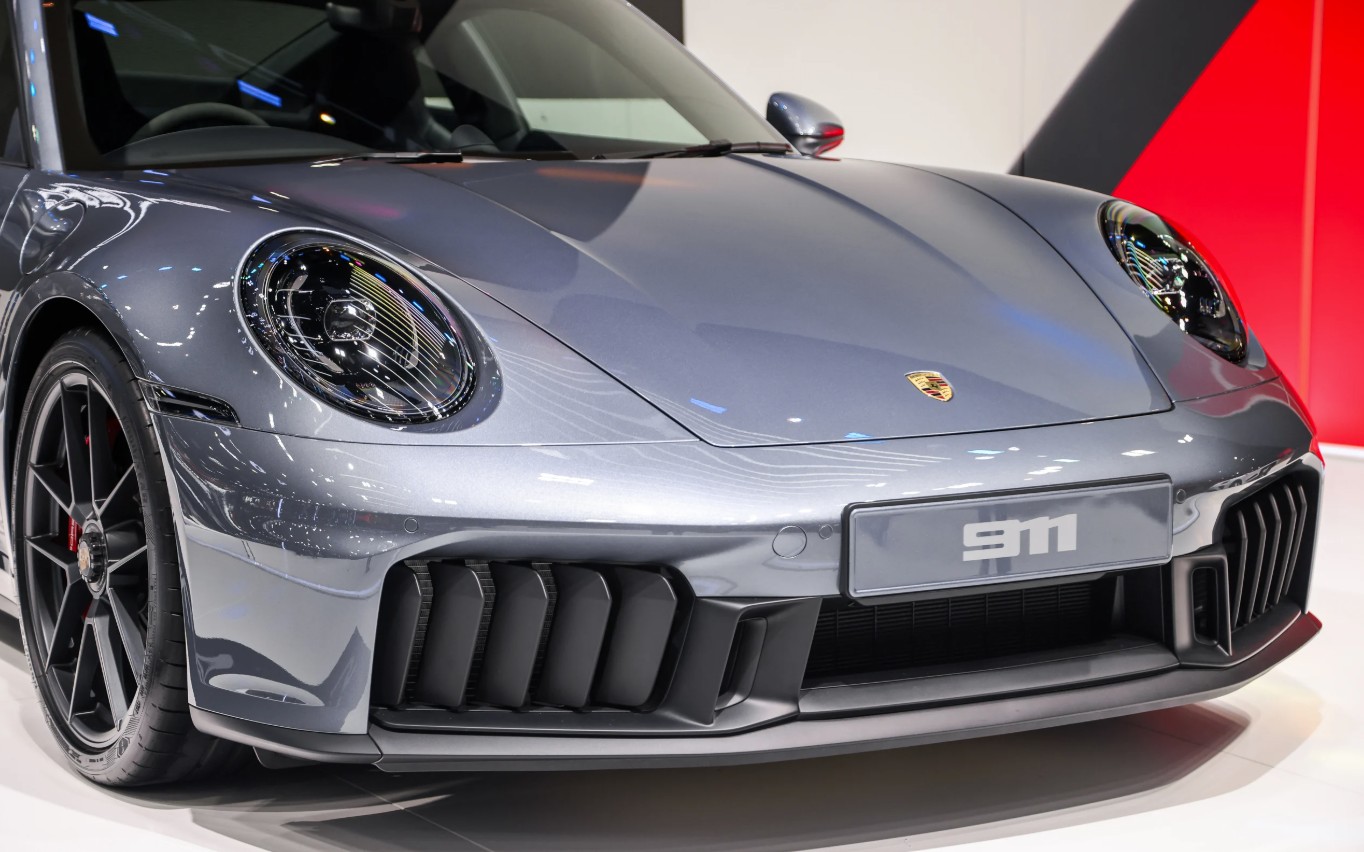 Porsche 911 Carrera GTS 3.jpg