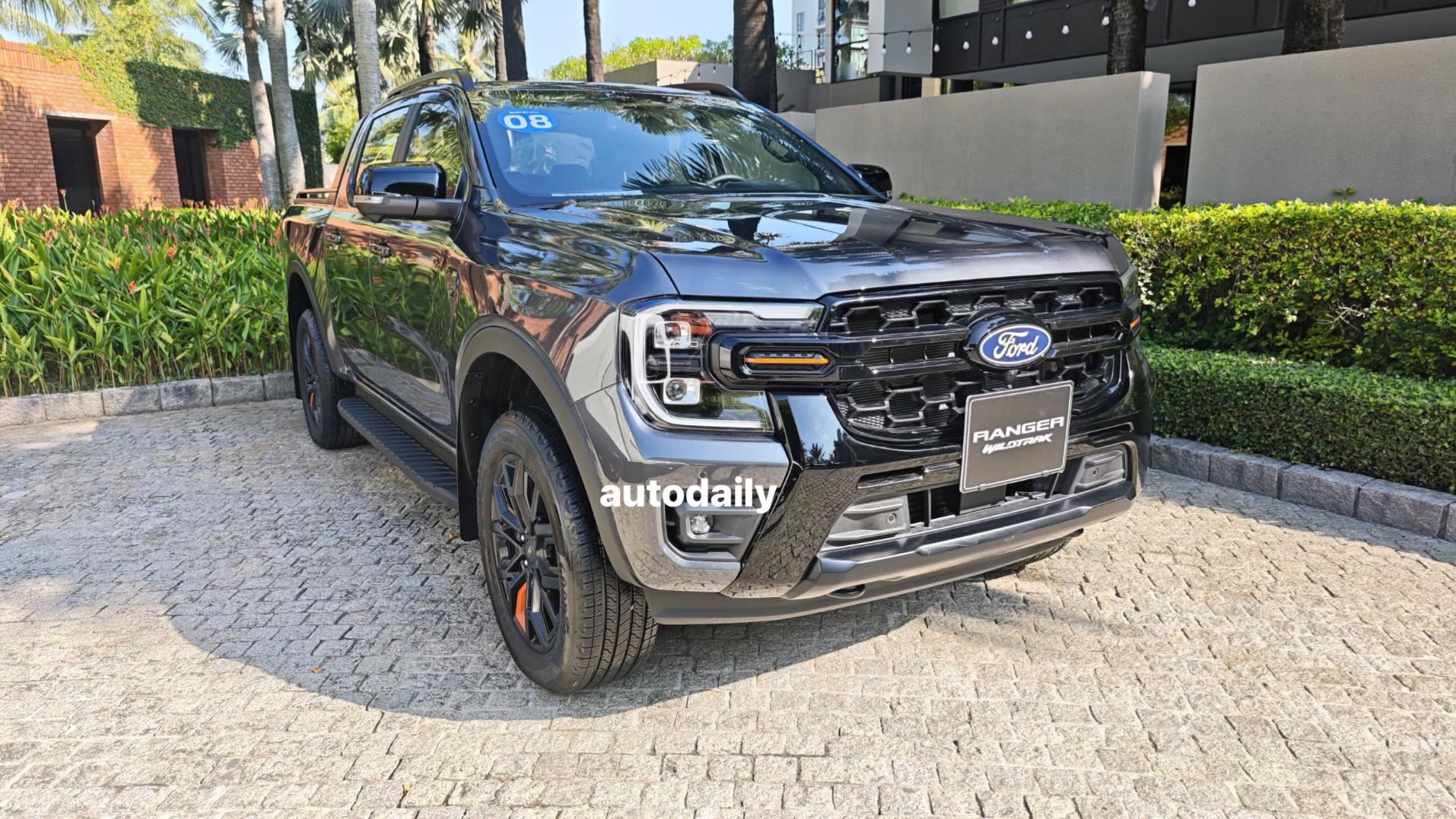Ranger Wildtrak 3.0 V6 bản mới.jpg