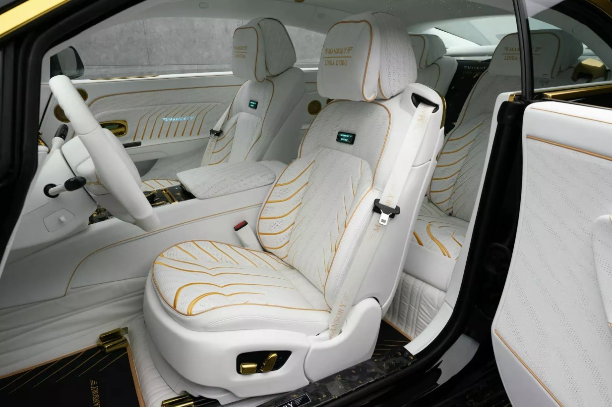 Rolls-Royce Spectre 6.jpg