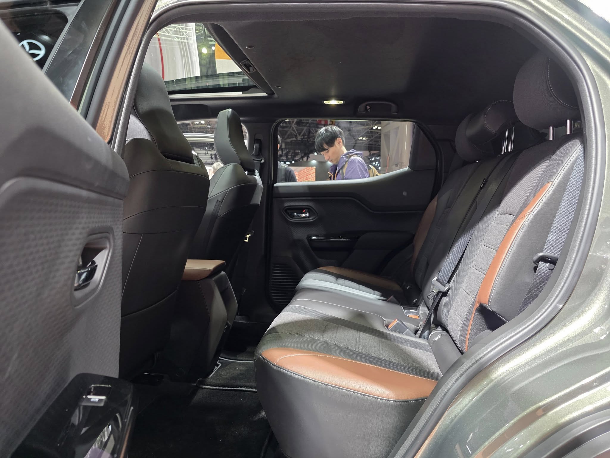 Suzuki e VITARA 4.jpg