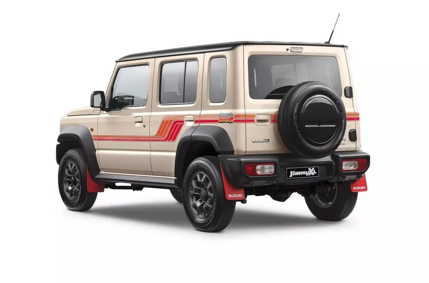 Suzuki Jimny 2024 2.jpg