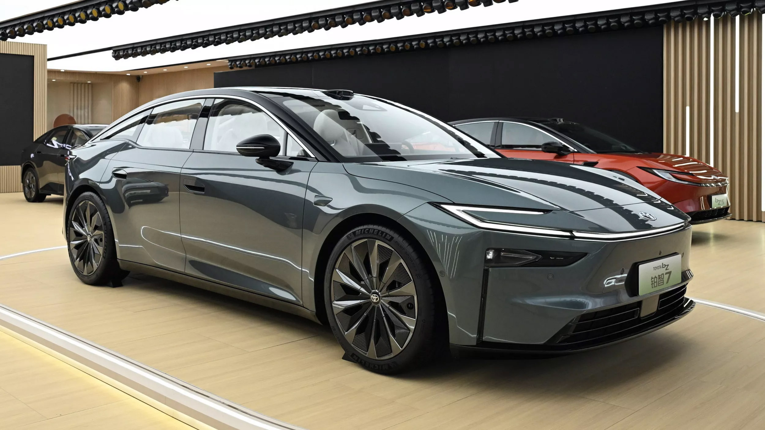 Toyota-bZ7-China-3-copy.jpg
