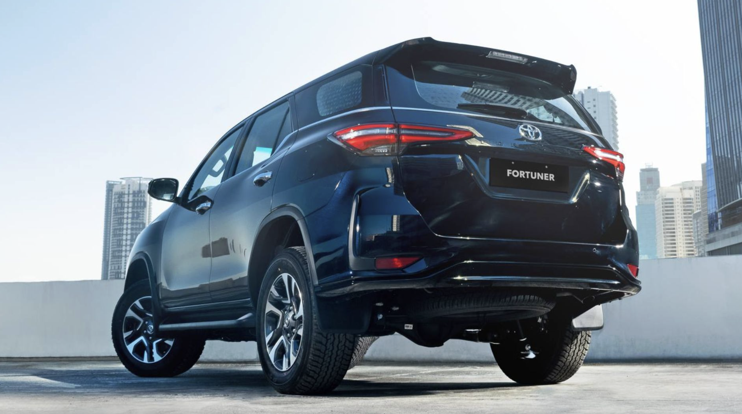 Toyota Fortuner  2025-10-07 lúc 14.55.30.png