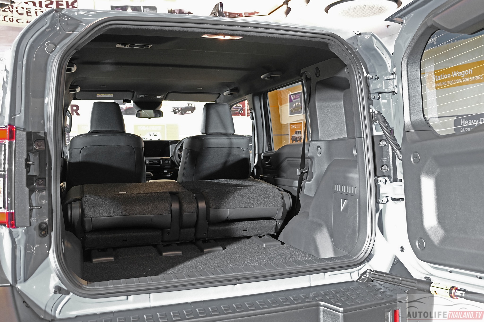 Toyota Land Cruiser FJ 2026 3.jpg