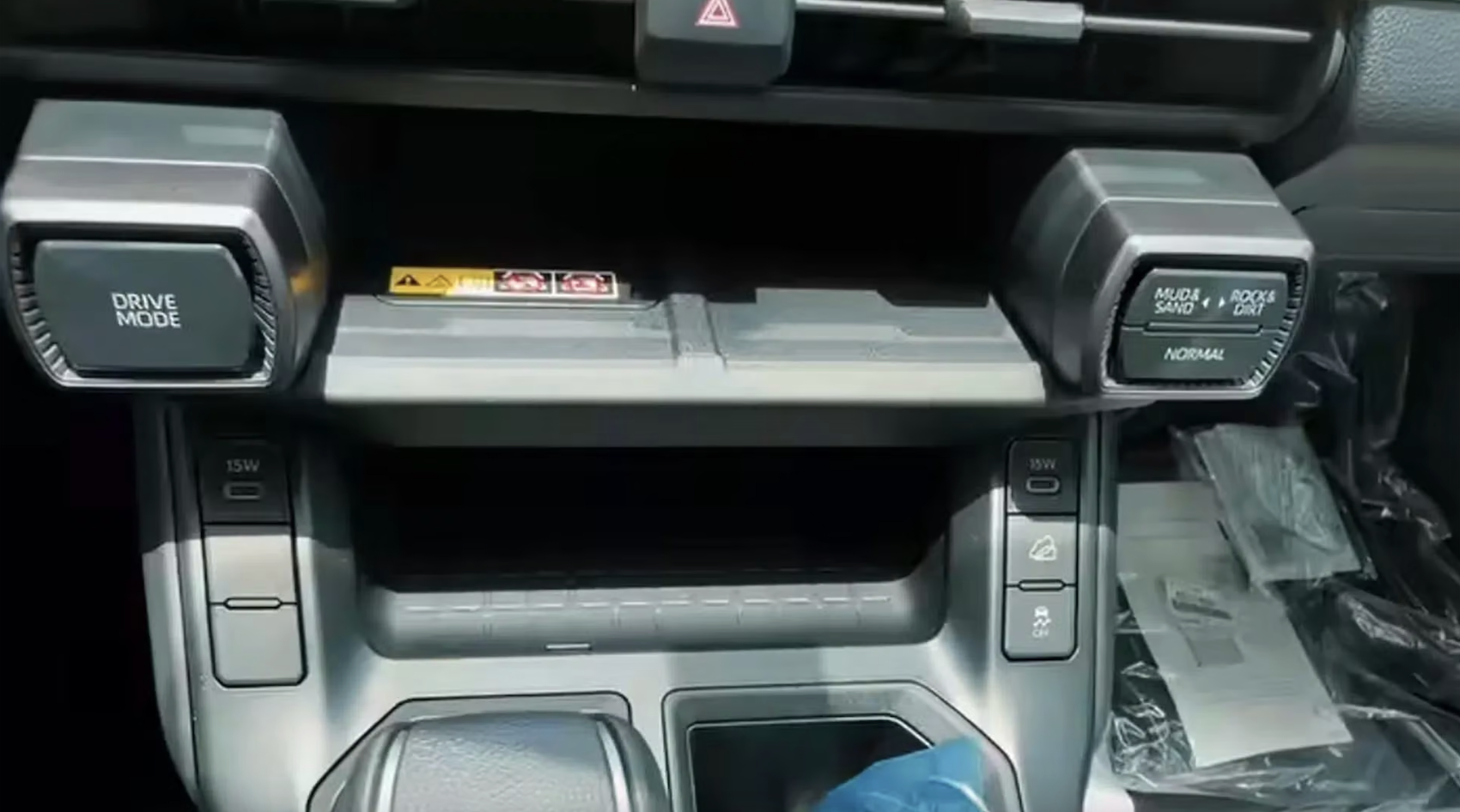 Toyota RAV4 2026-09-01 lúc 10.12.16.png