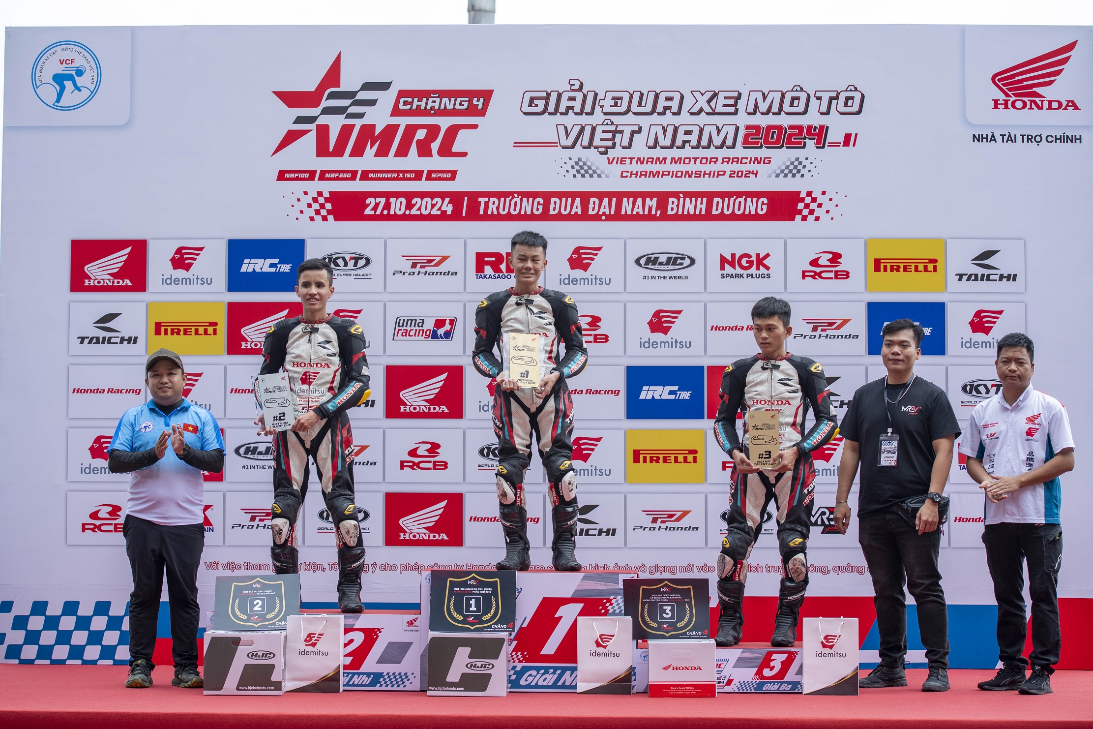 Vietnam Talent Cup VMRC chang 4 (1).JPG