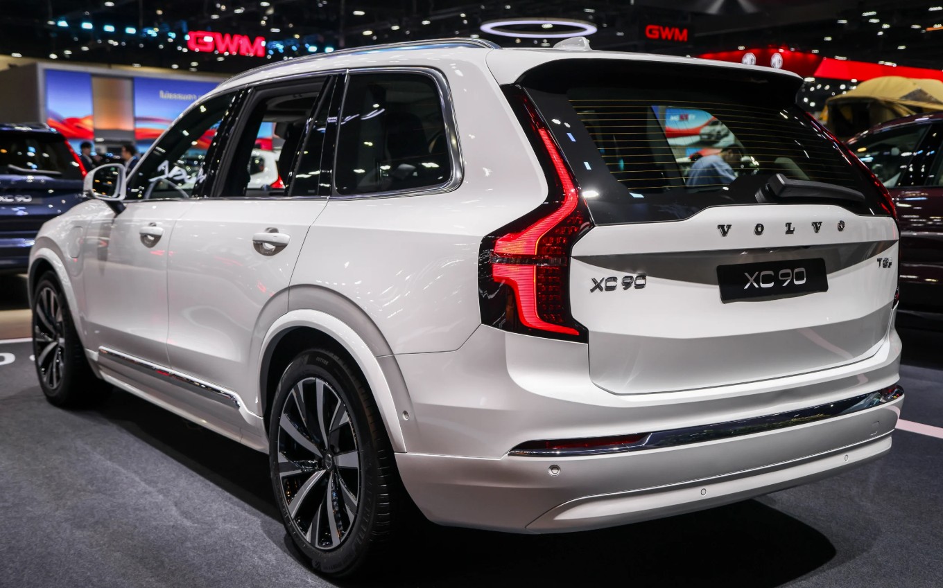 Volvo XC90 facelift2.jpg