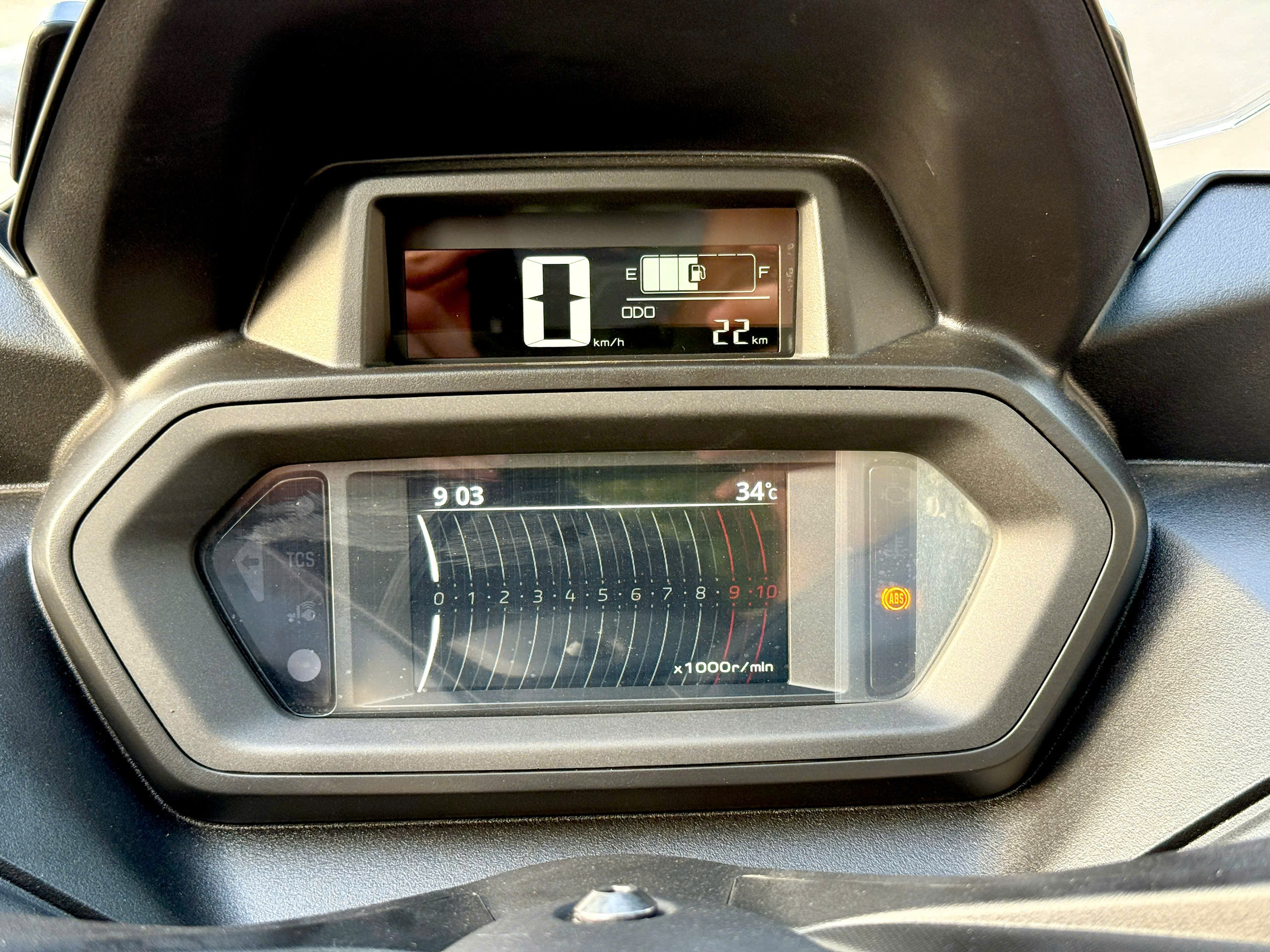 Yamaha XMAX 300  (9).jpg