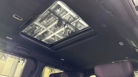 Nissan ELGRAND 13.jpg