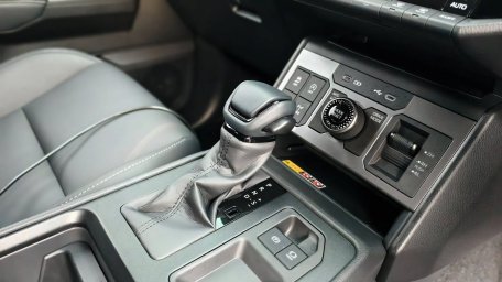 New Toyota Hilux 16.jpg