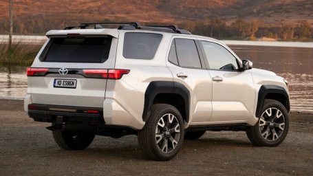 next-gen-toyota-fortuner-render-kdesign-ag-04.jpg