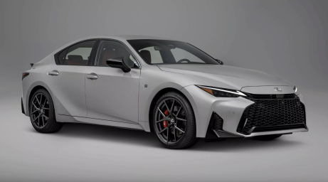 Lexus IS 2026 2025-12-27 lúc 08.50.44.png