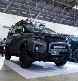 Toyota-Alphard-4x4 4.jpg