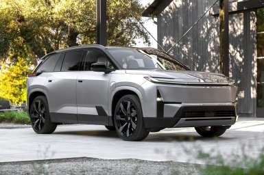 Toyota Highlander EV 8.jpg
