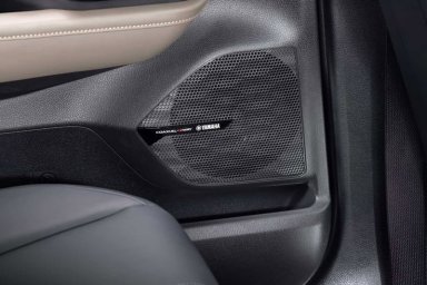 Mitsubishi xFORCE HEV-a11.jpg
